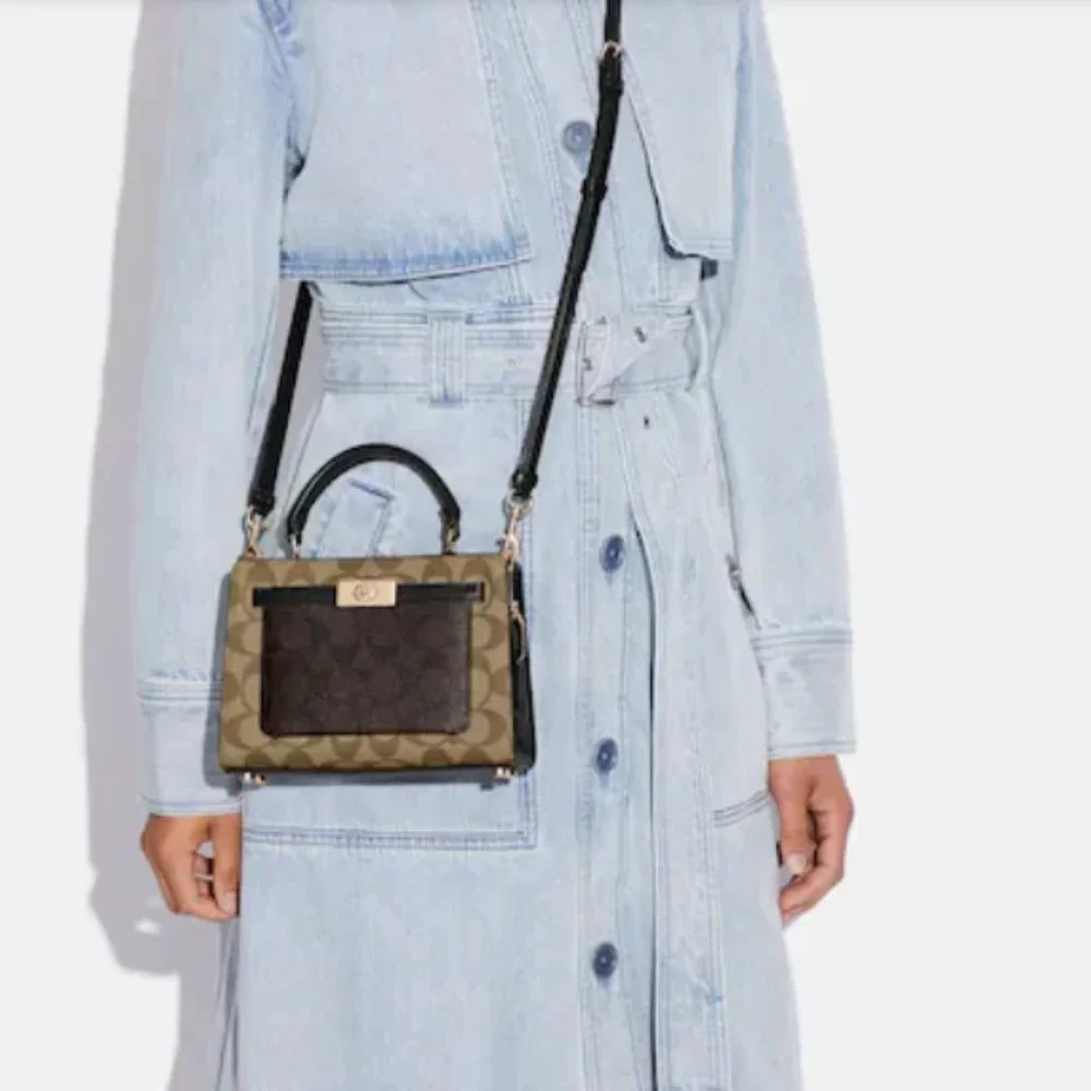 NWT COACH MINI LANE TOP HANDLE IN BLOCKED SIGNATURE CANVAS CROSSBODY BAG